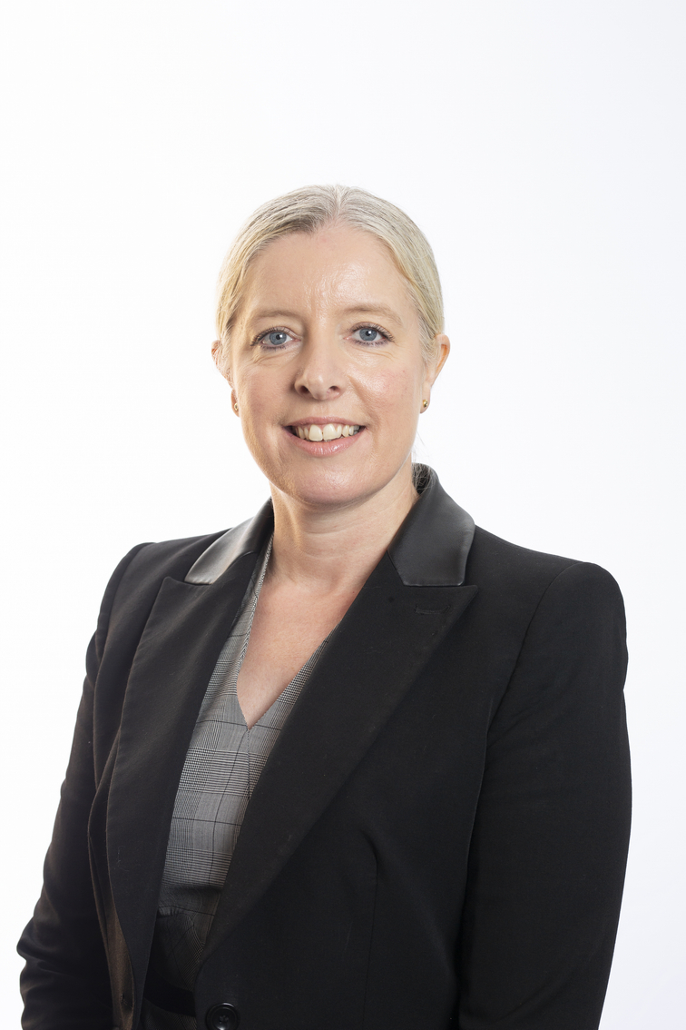 Dr Dawn Lawson